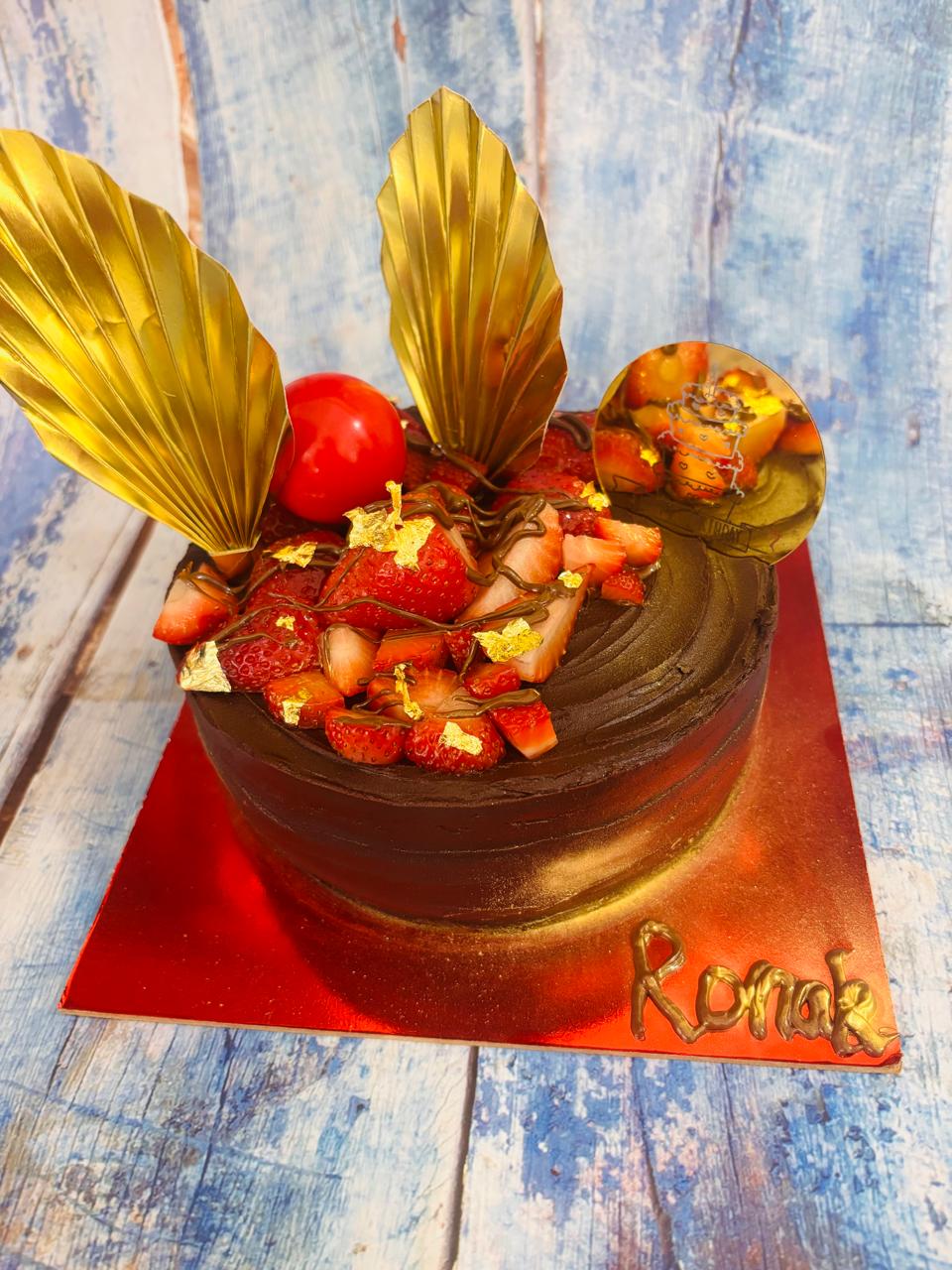 Chocolate Strawberry Cake